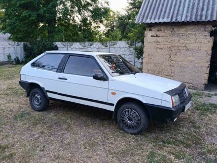 Белый ВАЗ 2108, объемом двигателя 1.1 л и пробегом 180 тыс. км за 698 $, фото 1 на Automoto.ua