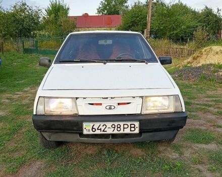 Белый ВАЗ 2108, объемом двигателя 1.3 л и пробегом 100 тыс. км за 777 $, фото 1 на Automoto.ua