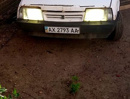 ВАЗ 2108 1992 в Валках на Automoto.ua Белый ВАЗ 2108, объемом двигателя 1.5 л и пробегом 231 тыс. км за 475 $, фото 1 на Automoto.ua