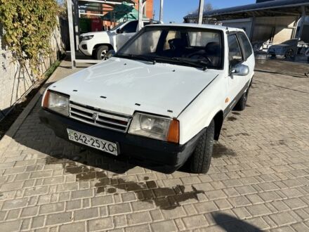 ВАЗ 2108 1993 у Херсоні на Automoto.ua Білий ВАЗ 2108, об'ємом двигуна 1.3 л та пробігом 100 тис. км за 740 $, фото 1 на Automoto.ua