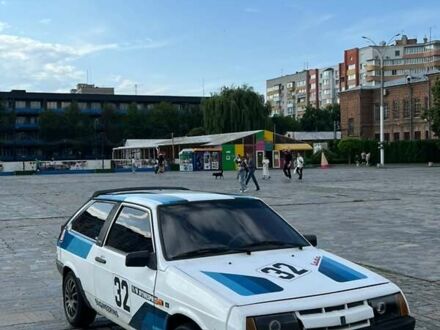 Белый ВАЗ 2108, объемом двигателя 1.6 л и пробегом 70 тыс. км за 1999 $, фото 1 на Automoto.ua