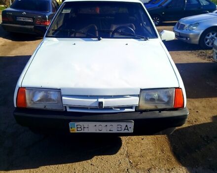 Белый ВАЗ 2108, объемом двигателя 1.5 л и пробегом 0 тыс. км за 600 $, фото 1 на Automoto.ua