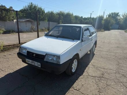 Белый ВАЗ 2108, объемом двигателя 1.5 л и пробегом 120 тыс. км за 1200 $, фото 1 на Automoto.ua