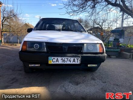 Белый ВАЗ 2108, объемом двигателя 1.5 л и пробегом 0 тыс. км за 500 $, фото 1 на Automoto.ua