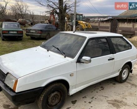Белый ВАЗ 2108, объемом двигателя 1.5 л и пробегом 20 тыс. км за 700 $, фото 1 на Automoto.ua