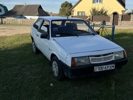 Белый ВАЗ 2108, объемом двигателя 1.5 л и пробегом 40 тыс. км за 668 $, фото 1 на Automoto.ua