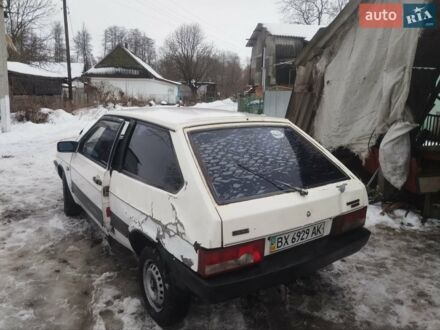 Белый ВАЗ 2108, объемом двигателя 1.29 л и пробегом 260 тыс. км за 400 $, фото 1 на Automoto.ua