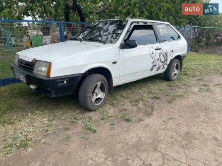 ВАЗ 2108 1994 у Новом Буге на Automoto.ua Білий ВАЗ 2108, об'ємом двигуна 1.5 л та пробігом 221 тис. км за 1299 $, фото 1 на Automoto.ua