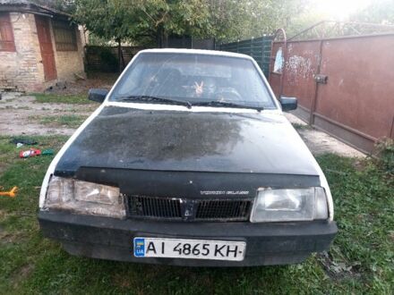 Белый ВАЗ 2108, объемом двигателя 1.3 л и пробегом 260 тыс. км за 12000 $, фото 1 на Automoto.ua
