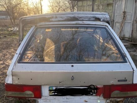 ВАЗ 2108 1995 у Бердичеве на Automoto.ua Білий ВАЗ 2108, об'ємом двигуна 1.3 л та пробігом 100 тис. км за 8500 $, фото 1 на Automoto.ua
