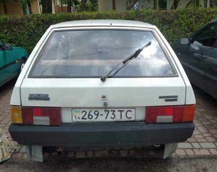 Белый ВАЗ 2108, объемом двигателя 1.5 л и пробегом 80 тыс. км за 800 $, фото 1 на Automoto.ua