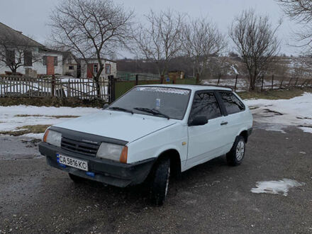 Белый ВАЗ 2108, объемом двигателя 1.5 л и пробегом 100 тыс. км за 900 $, фото 1 на Automoto.ua