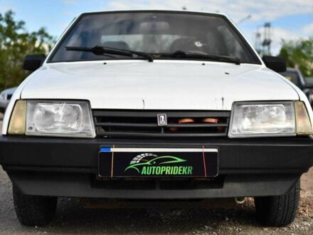 ВАЗ 2108 1998 у Кривому Розі на Automoto.ua Білий ВАЗ 2108, об'ємом двигуна 1.5 л та пробігом 135 тис. км за 1700 $, фото 1 на Automoto.ua