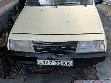 Белый ВАЗ 2108, объемом двигателя 1 л и пробегом 222 тыс. км за 445 $, фото 1 на Automoto.ua