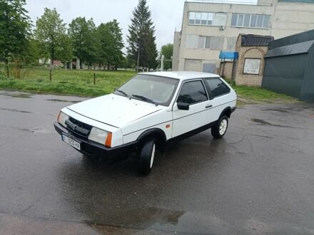 ВАЗ 2108 1999 у Переяславе-Хмельницком на Automoto.ua Білий ВАЗ 2108, об'ємом двигуна 0 л та пробігом 20 тис. км за 580 $, фото 1 на Automoto.ua