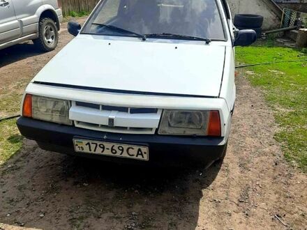 ВАЗ 2108 2005 в Конотопе на Automoto.ua Белый ВАЗ 2108, объемом двигателя 1.3 л и пробегом 200 тыс. км за 1200 $, фото 1 на Automoto.ua