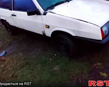 Бежевый ВАЗ 2108, объемом двигателя 1.3 л и пробегом 185 тыс. км за 600 $, фото 2 на Automoto.ua