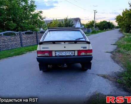 Бежевый ВАЗ 2108, объемом двигателя 1.5 л и пробегом 321 тыс. км за 600 $, фото 3 на Automoto.ua