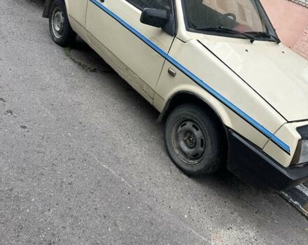 Бежевый ВАЗ 2108, объемом двигателя 1.5 л и пробегом 375 тыс. км за 510 $, фото 5 на Automoto.ua