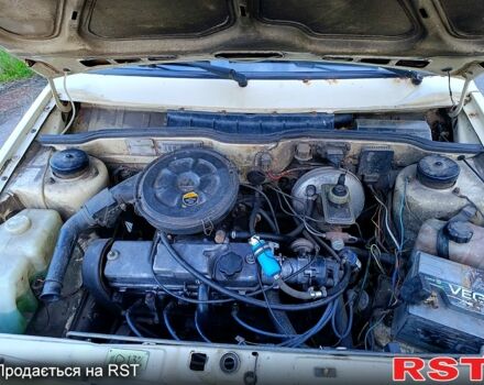 Бежевый ВАЗ 2108, объемом двигателя 1.5 л и пробегом 321 тыс. км за 600 $, фото 9 на Automoto.ua