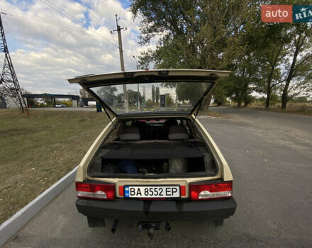 Бежевый ВАЗ 2108, объемом двигателя 1.3 л и пробегом 200 тыс. км за 1350 $, фото 4 на Automoto.ua