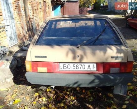 Бежевый ВАЗ 2108, объемом двигателя 1.3 л и пробегом 330 тыс. км за 570 $, фото 4 на Automoto.ua