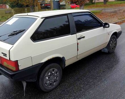 Бежевый ВАЗ 2108, объемом двигателя 1.5 л и пробегом 100 тыс. км за 900 $, фото 3 на Automoto.ua