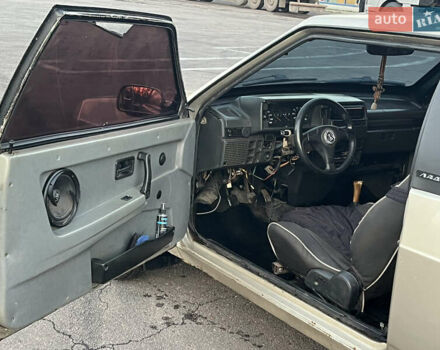 Бежевый ВАЗ 2108, объемом двигателя 1.5 л и пробегом 229 тыс. км за 1250 $, фото 8 на Automoto.ua