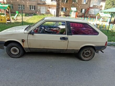 ВАЗ 2108 1986 у Києві на Automoto.ua Бежевий ВАЗ 2108, об'ємом двигуна 1 л та пробігом 300 тис. км за 385 $, фото 1 на Automoto.ua