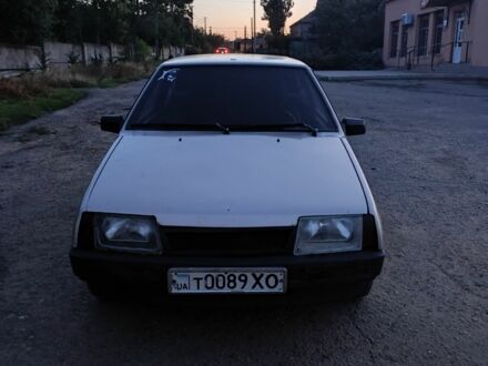 ВАЗ 2108 1986 у Снигиревке на Automoto.ua Бежевий ВАЗ 2108, об'ємом двигуна 1.3 л та пробігом 744 тис. км за 728 $, фото 1 на Automoto.ua
