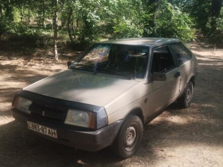 ВАЗ 2108 1987 у Кривому Розі на Automoto.ua Бежевий ВАЗ 2108, об'ємом двигуна 1 л та пробігом 200 тис. км за 725 $, фото 1 на Automoto.ua