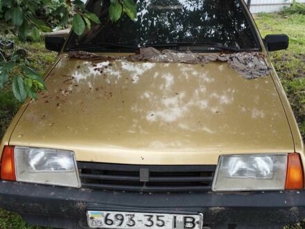 ВАЗ 2108 1987 у Яготине на Automoto.ua Бежевий ВАЗ 2108, об'ємом двигуна 1.3 л та пробігом 117 тис. км за 1100 $, фото 1 на Automoto.ua