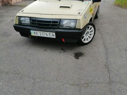 ВАЗ 2108 1987 в Запорожье на Automoto.ua Бежевый ВАЗ 2108, объемом двигателя 1 л и пробегом 1000 тыс. км за 2999 $, фото 1 на Automoto.ua