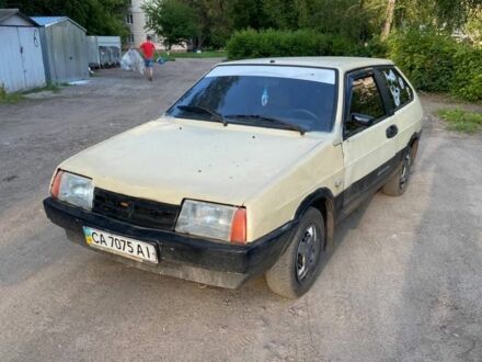 ВАЗ 2108 1987 у Смеле на Automoto.ua Бежевий ВАЗ 2108, об'ємом двигуна 1.5 л та пробігом 230 тис. км за 604 $, фото 1 на Automoto.ua