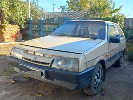ВАЗ 2108 1988 в Гадяче на Automoto.ua Бежевый ВАЗ 2108, объемом двигателя 0 л и пробегом 3 тыс. км за 600 $, фото 1 на Automoto.ua