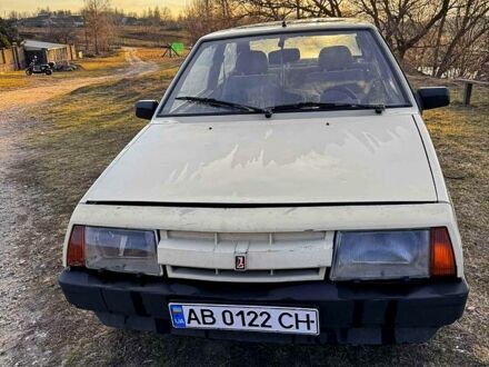 ВАЗ 2108 1988 у Калиновке на Automoto.ua Бежевий ВАЗ 2108, об'ємом двигуна 1.1 л та пробігом 239 тис. км за 500 $, фото 1 на Automoto.ua