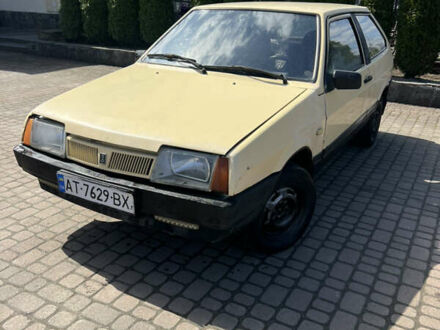 ВАЗ 2108 1988 у Долине на Automoto.ua Бежевий ВАЗ 2108, об'ємом двигуна 1.3 л та пробігом 250 тис. км за 450 $, фото 1 на Automoto.ua