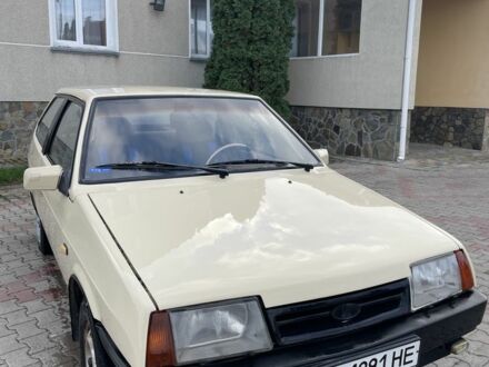 ВАЗ 2108 1988 у Дунаевцах на Automoto.ua Бежевий ВАЗ 2108, об'ємом двигуна 1.3 л та пробігом 459 тис. км за 900 $, фото 1 на Automoto.ua