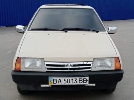 ВАЗ 2108 1988 у Кропивницькому (Кіровограді) на Automoto.ua Бежевий ВАЗ 2108, об'ємом двигуна 1.3 л та пробігом 230 тис. км за 1450 $, фото 1 на Automoto.ua