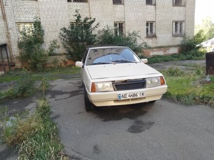 Бежевий ВАЗ 2108, об'ємом двигуна 1.5 л та пробігом 200 тис. км за 608 $, фото 1 на Automoto.ua
