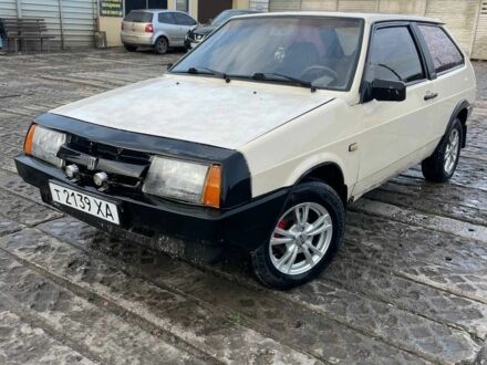 Бежевый ВАЗ 2108, объемом двигателя 1.5 л и пробегом 2 тыс. км за 1100 $, фото 1 на Automoto.ua