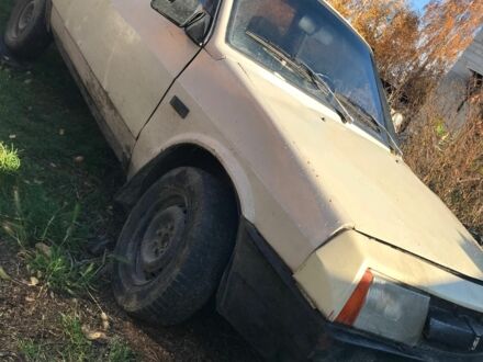 ВАЗ 2108 1991 в Броварах на Automoto.ua Бежевый ВАЗ 2108, объемом двигателя 0 л и пробегом 120 тыс. км за 346 $, фото 1 на Automoto.ua