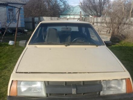 Бежевый ВАЗ 2108, объемом двигателя 1.5 л и пробегом 3 тыс. км за 592 $, фото 1 на Automoto.ua