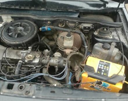 Черный ВАЗ 2108, объемом двигателя 1.3 л и пробегом 200 тыс. км за 1000 $, фото 4 на Automoto.ua