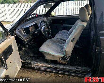 Черный ВАЗ 2108, объемом двигателя 1.5 л и пробегом 120 тыс. км за 700 $, фото 3 на Automoto.ua
