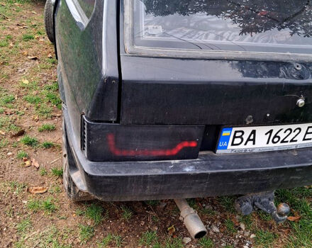 Черный ВАЗ 2108, объемом двигателя 1.5 л и пробегом 303 тыс. км за 1550 $, фото 2 на Automoto.ua