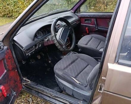 Черный ВАЗ 2108, объемом двигателя 0.2 л и пробегом 500 тыс. км за 858 $, фото 2 на Automoto.ua