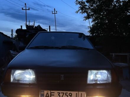 ВАЗ 2108 1990 у Дніпро (Дніпропетровську) на Automoto.ua Чорний ВАЗ 2108, об'ємом двигуна 1.3 л та пробігом 118 тис. км за 850 $, фото 1 на Automoto.ua