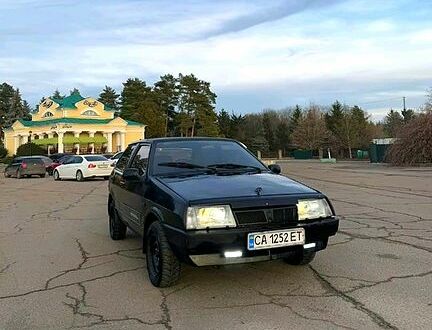 ВАЗ 2108 1991 в Умани на Automoto.ua Черный ВАЗ 2108, объемом двигателя 1.5 л и пробегом 120 тыс. км за 800 $, фото 1 на Automoto.ua