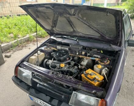 Фиолетовый ВАЗ 2108, объемом двигателя 1.1 л и пробегом 100 тыс. км за 800 $, фото 18 на Automoto.ua